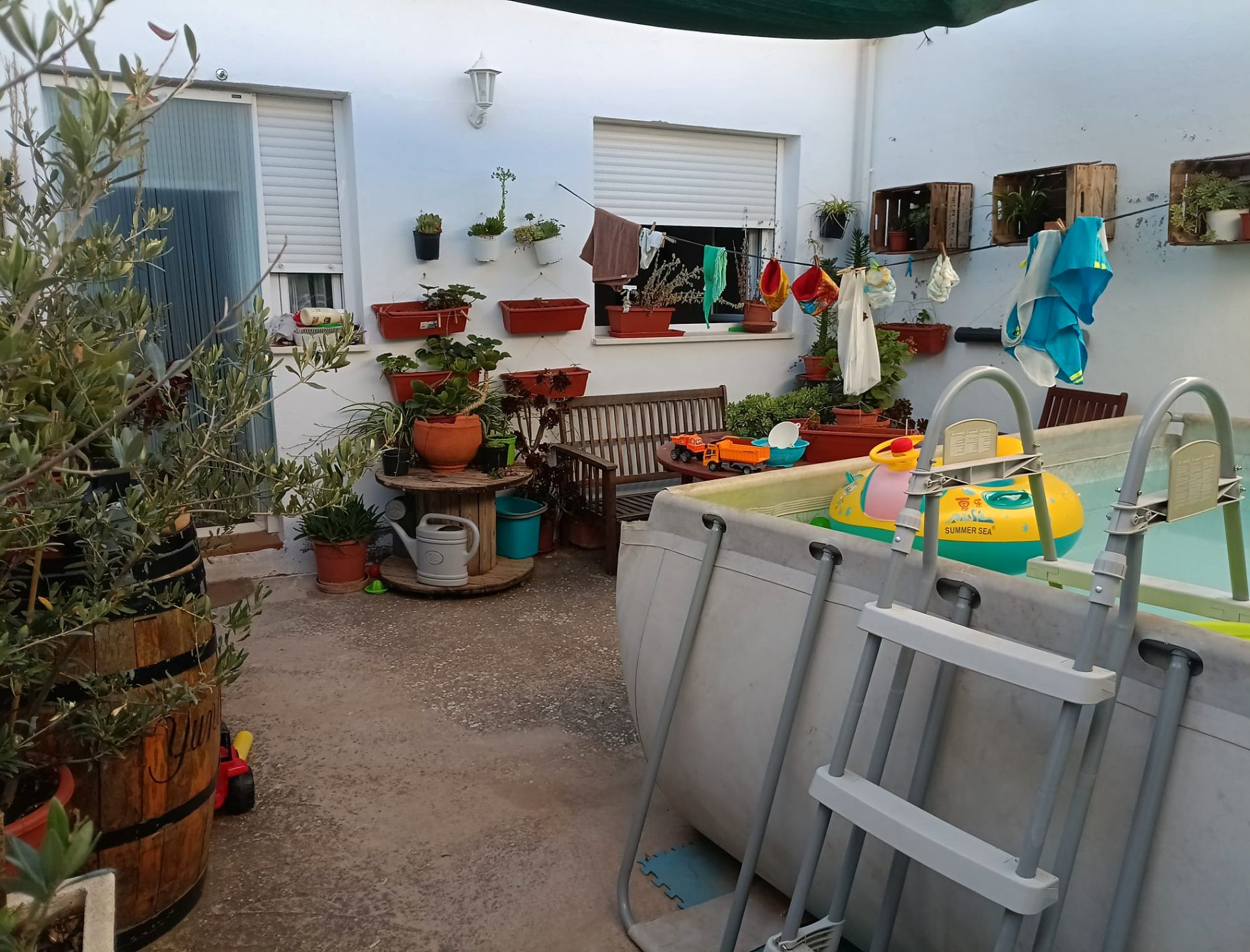 Jardí de Casa o xalet en venda en Dosbarrios amb Calefacció i Jardí privat