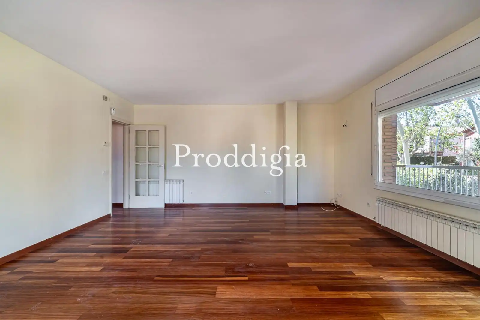 Sala d'estar de Pis de lloguer en Sant Cugat del Vallès amb Calefacció, Terrassa i Piscina