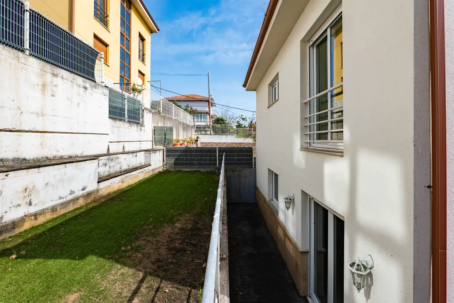 Vista exterior de Casa o chalet en venta en Castrillón con Calefacción, Jardín privado y Terraza