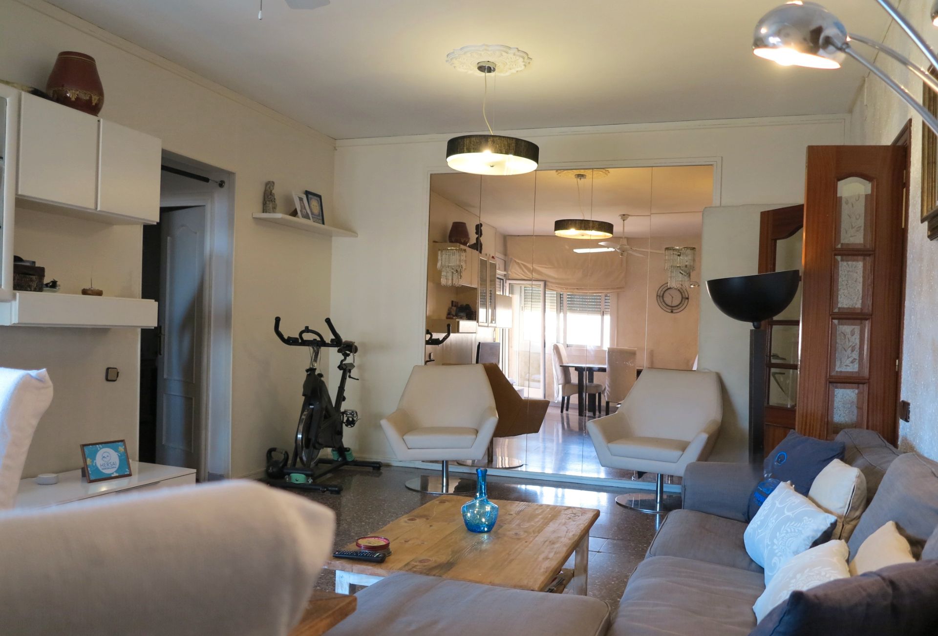 Sala de estar de Piso en venta en Esplugues de Llobregat con Aire acondicionado, Horno y Balcón