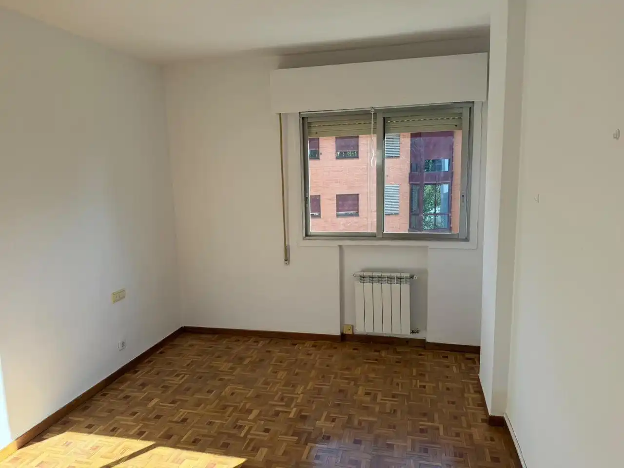Schlafzimmer von Wohnung zur Miete in Ciudad Lineal