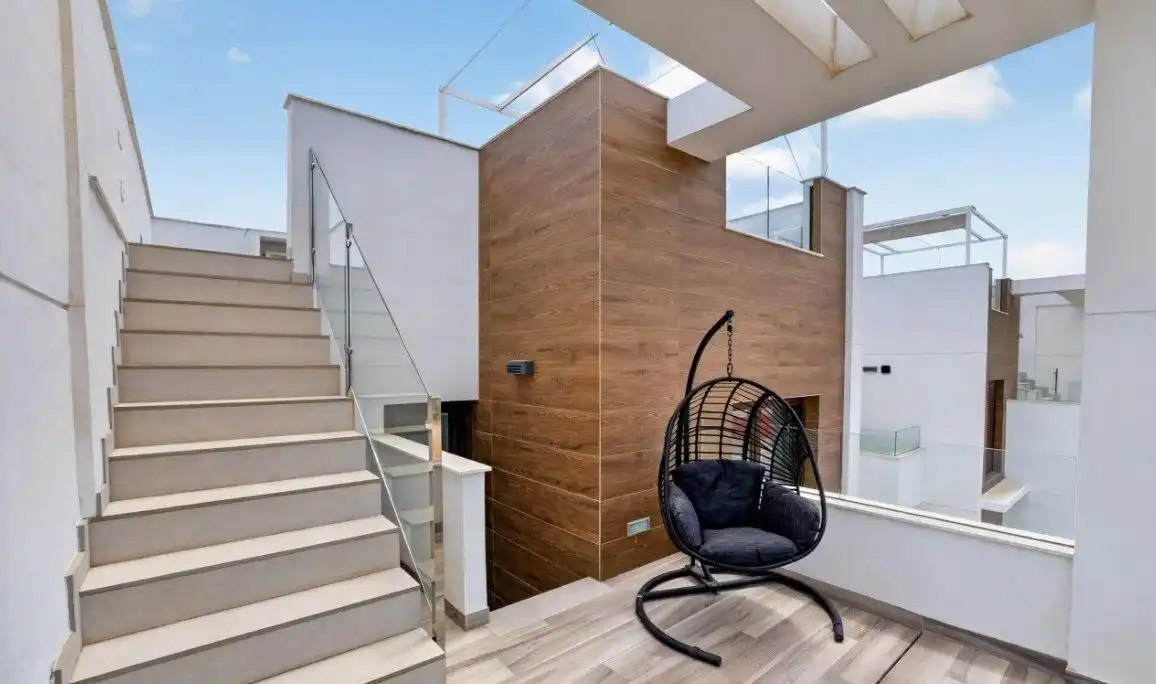 Chalet con piscina en venta en Los Balcones - Los Altos, imagen 24