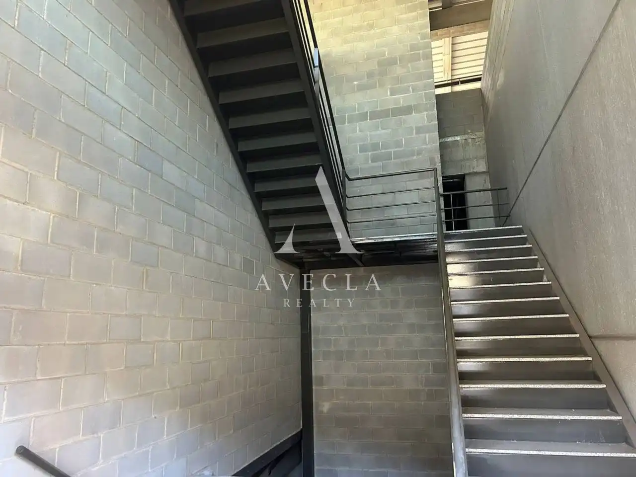 Industrial building for sale in Calle Raimon Casellas 47, imagen 10