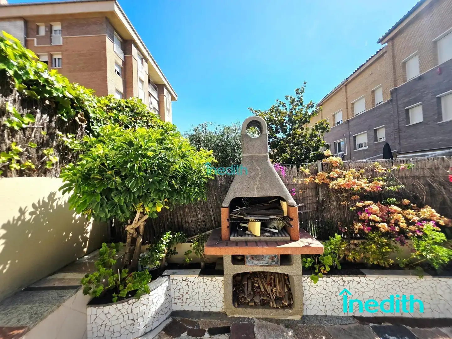 Jardín de Casa o chalet en venta en Viladecans con Calefacción, Jardín privado y Terraza