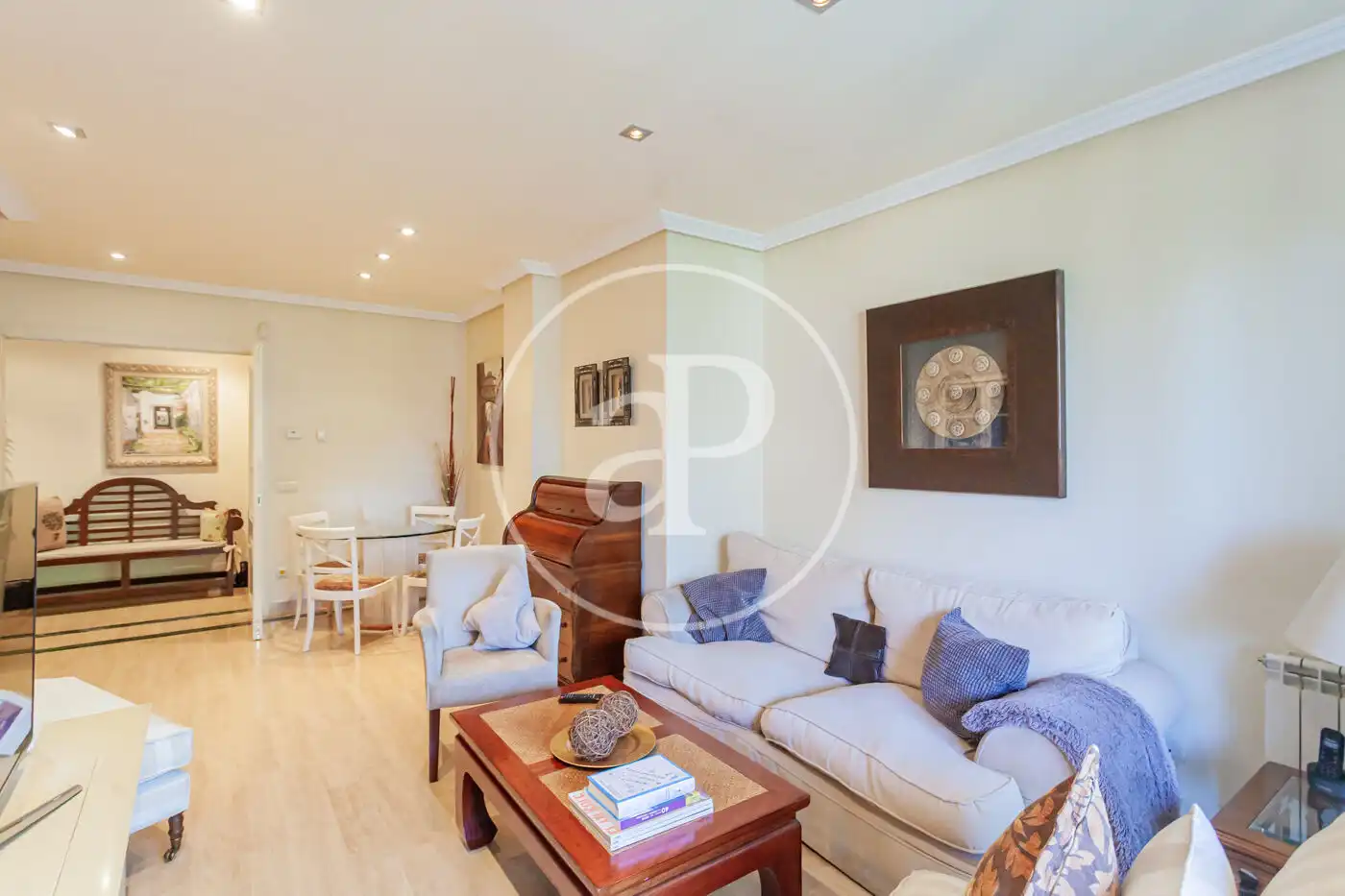 Wohnzimmer von Wohnung zum Verkauf in Majadahonda mit Klimaanlage, Heizung und Privatgarten