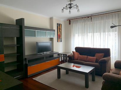 Sala d'estar de Apartament en venda en Ferrol amb Calefacció, Parquet i Moblat