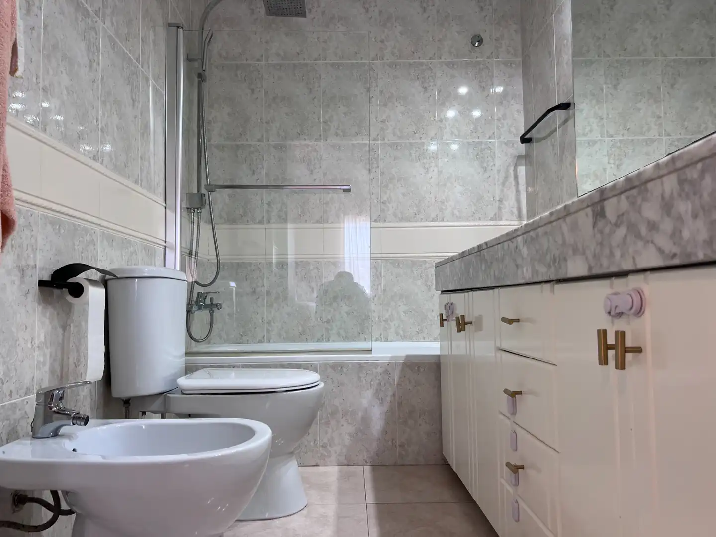 Bathroom of Flat for sale in Vilassar de Dalt  with Air Conditioner, Heating and Parquet flooring