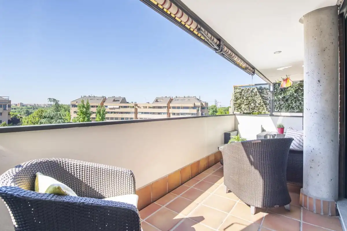 Terrassa de Àtic en venda en Pozuelo de Alarcón amb Aire condicionat, Calefacció i Jardí privat