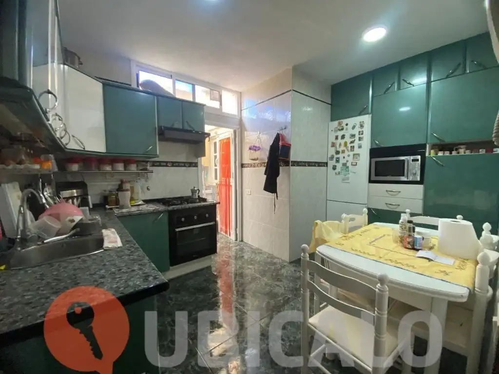 Cocina de Casa adosada en venta en San Cristóbal de la Laguna con Terraza, Trastero y Amueblado