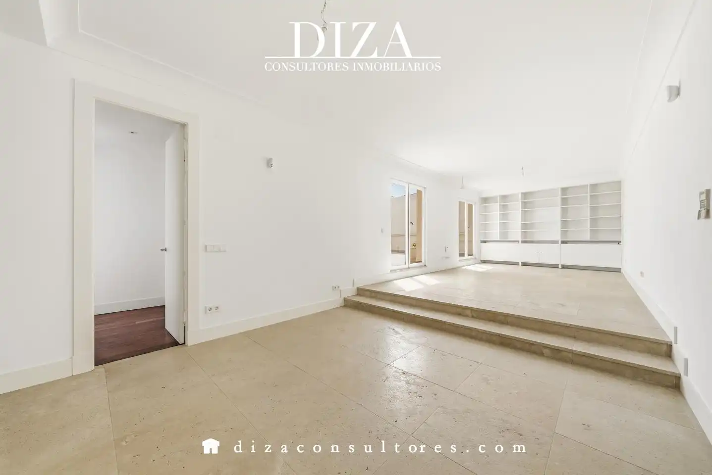 Penthouse with lift to rent in Retiro
