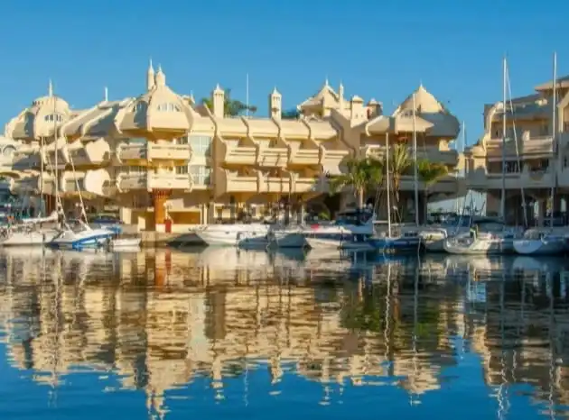 Vista exterior de Ático en venta en Benalmádena con Aire acondicionado, Calefacción y Terraza