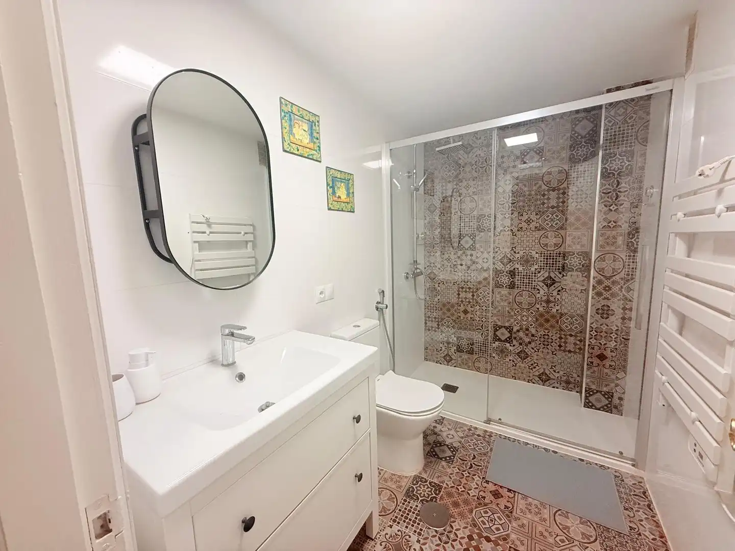 Bany de Apartament de lloguer en Ponferrada amb Aire condicionat, Calefacció i Terrassa