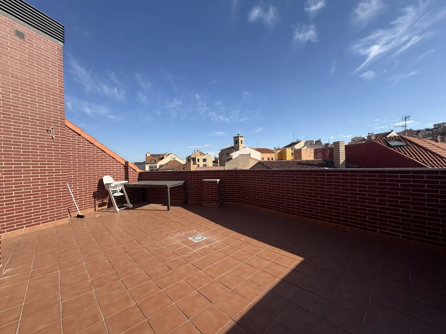 Terrassa de Àtic en venda en Villamediana de Iregua amb Calefacció, Parquet i Terrassa