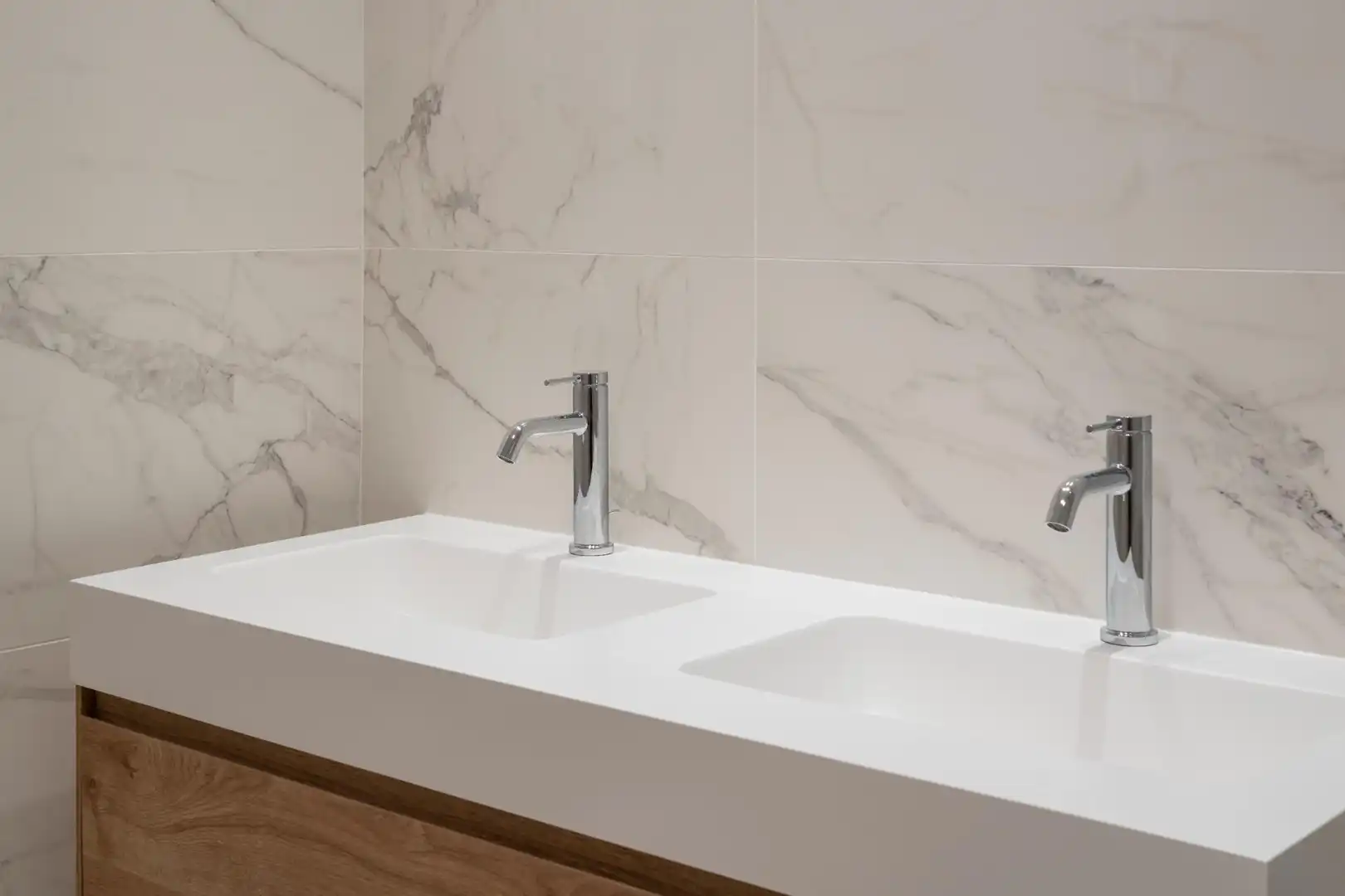 Bathroom of Flat for sale in A Coruña Capital   with Parquet flooring and Balcony