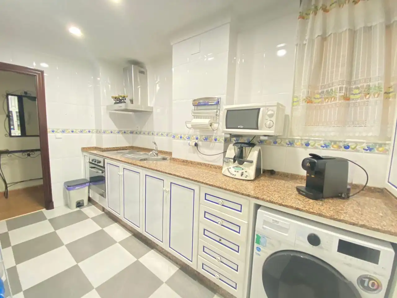 Cocina de Piso en venta en Sanlúcar de Barrameda con Aire acondicionado, Calefacción y Trastero