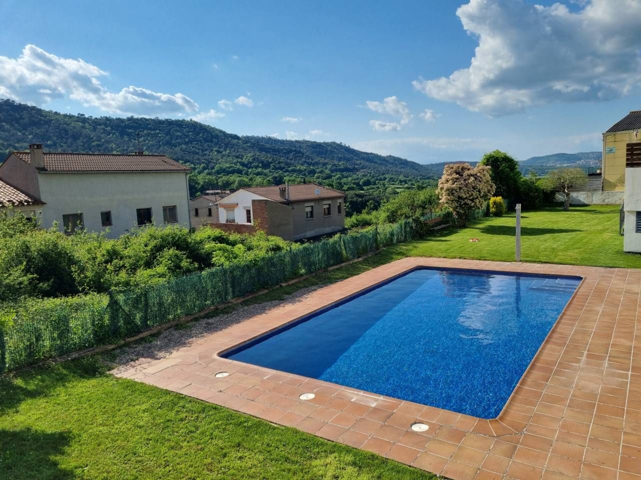 Piscina de Pis en venda en Castellterçol amb Calefacció, Parquet i Terrassa
