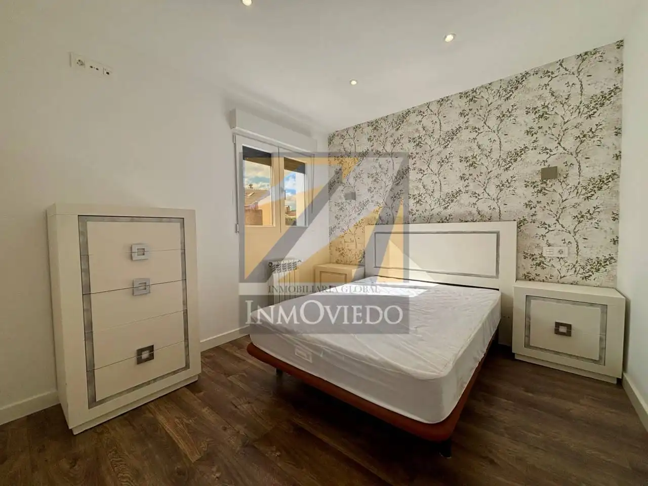 Piso en venta en Calle Ramón y Cajal, La Villa - Bazuelo
