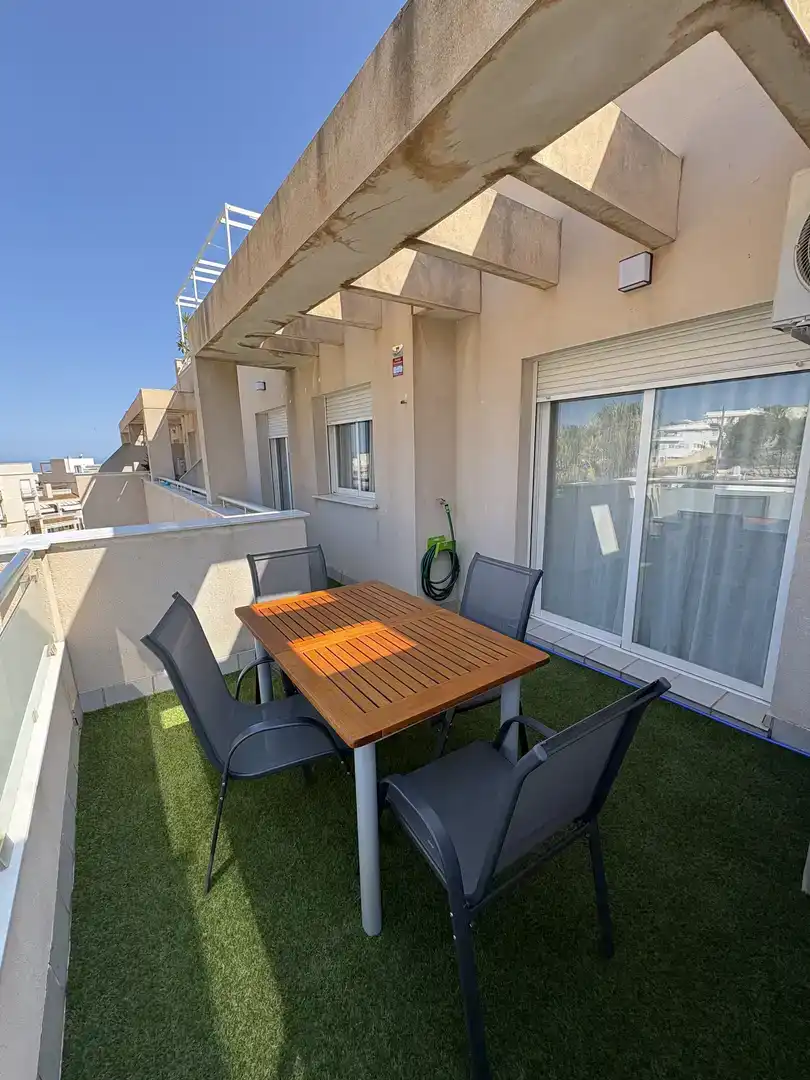 Terrasse von Wohnung zur Miete in Carboneras mit Klimaanlage, Schwimmbad und Möbliert