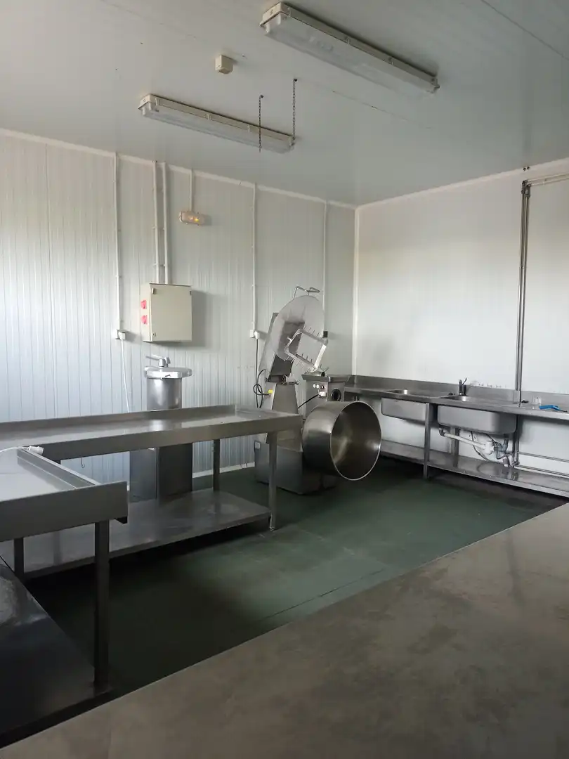 Cocina de Nave industrial en venta en Cañada del Hoyo