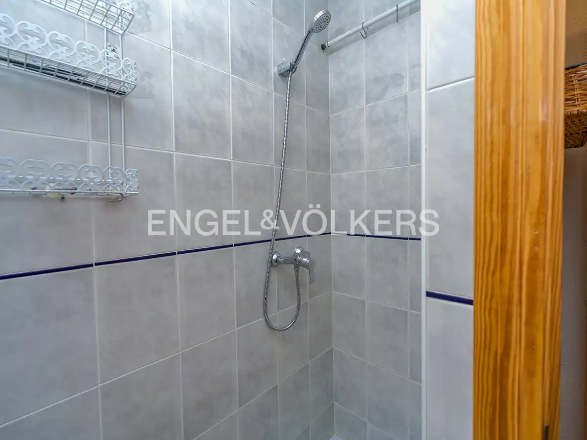 Terraced house with balcony for sale in Carrer dels Alguers 4, imagen 16