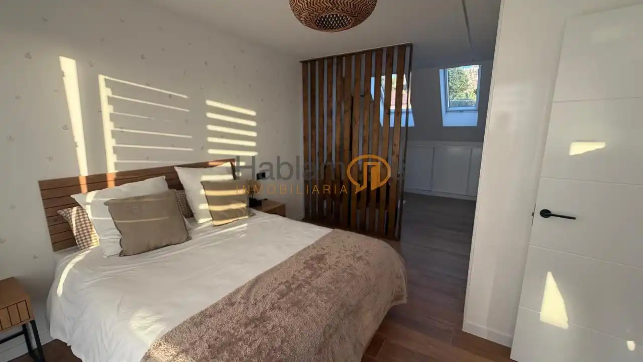 Habitación de Casa o chalet en venta en Vilagarcía de Arousa con Calefacción, Jardín privado y Terraza