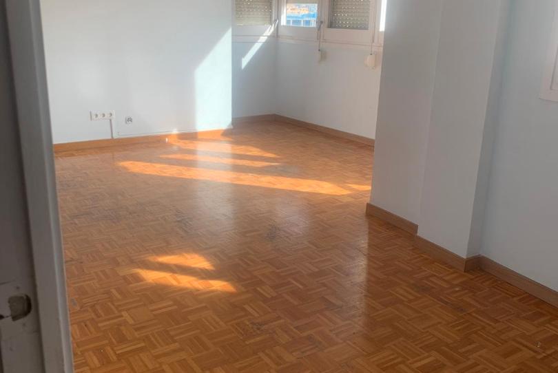 Foto 1 de Pis de lloguer a Avinguda del Carrilet, Sant Josep, Barcelona