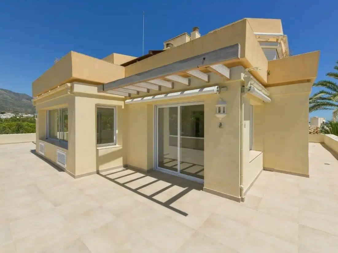 Penthouse with pool for sale in Nueva Andalucía, imagen 9