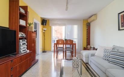 Living room of Flat for sale in Terrassa