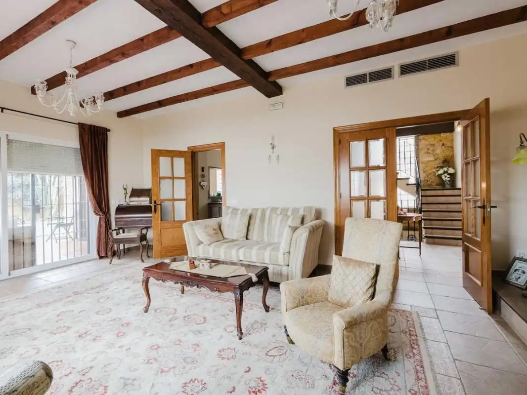Sala d'estar de Casa o xalet en venda en Alhaurín El Grande amb Aire condicionat, Calefacció i Jardí privat