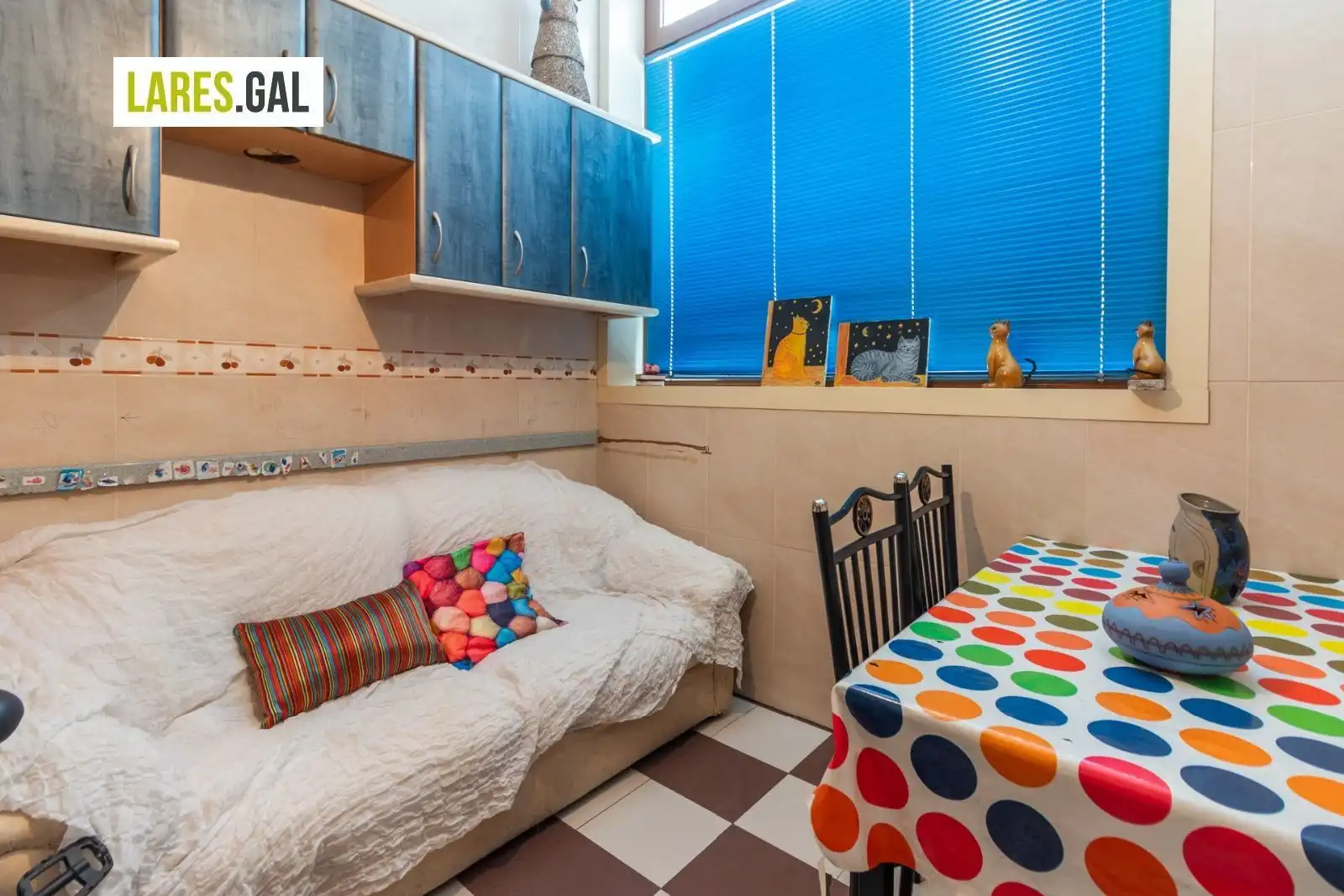 Bedroom of Commercial properties for sale in Cangas   with Air Conditioner