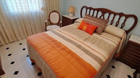 Foto 2 de Casa o xalet en venda a Calle Luis Dorado, El Poblado - Abulagar, Puertollano