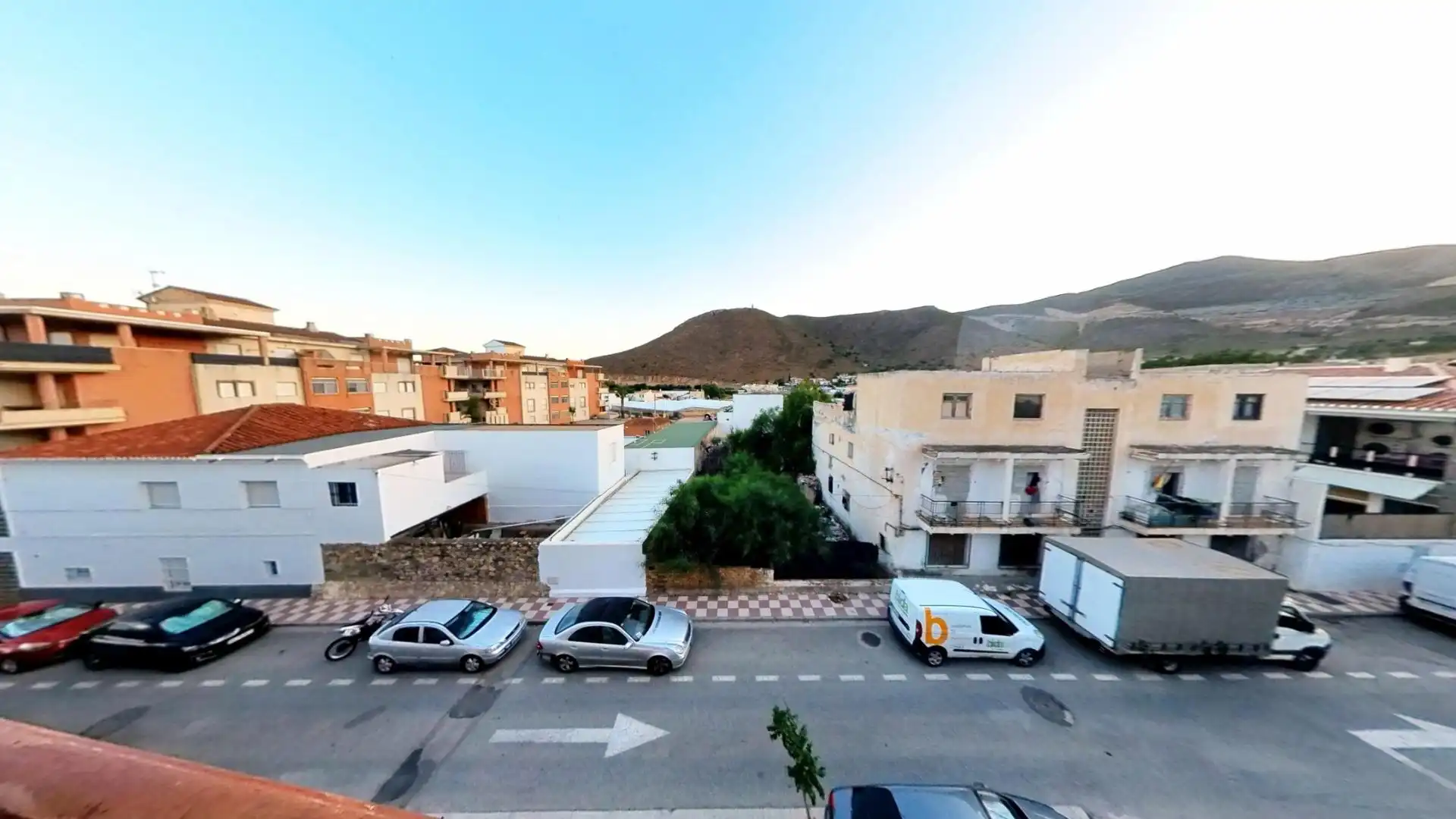 Vista exterior de Pis en venda en Gualchos amb Aire condicionat, Terrassa i Moblat