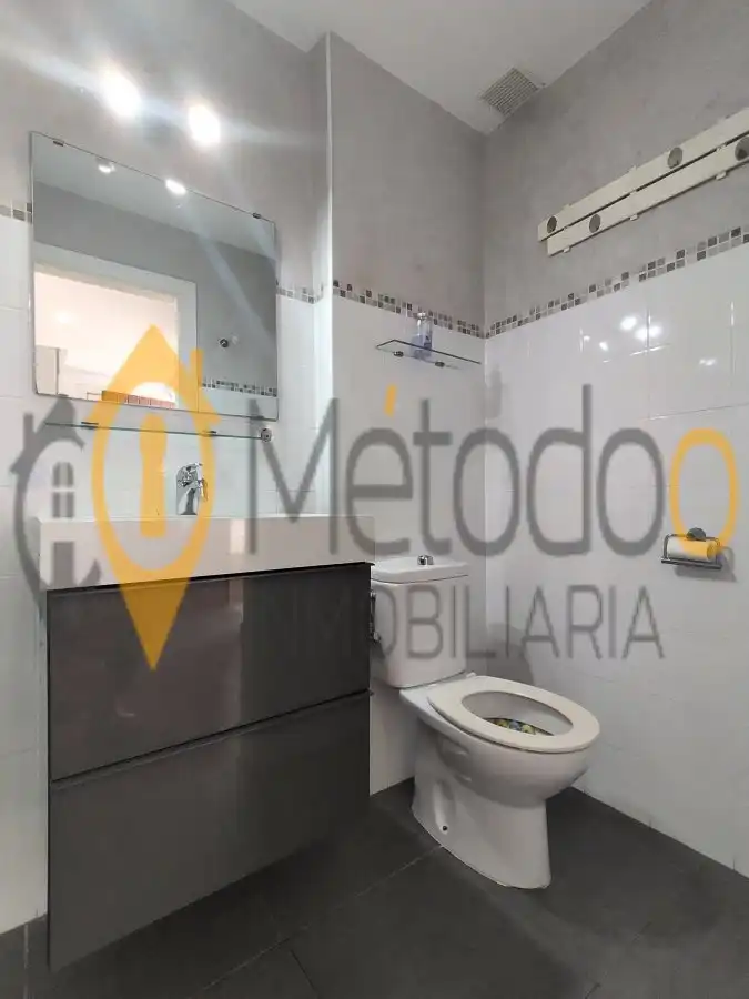 Baño de Casa adosada en venta en La Rinconada con Aire acondicionado, Terraza y Trastero