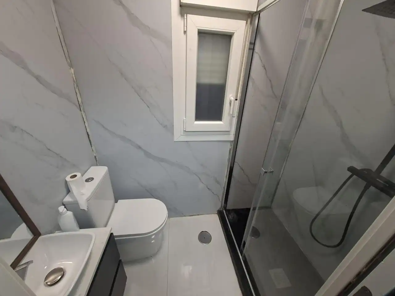 Baño de Planta baja en venta en Madrid con Aire acondicionado y Calefacción