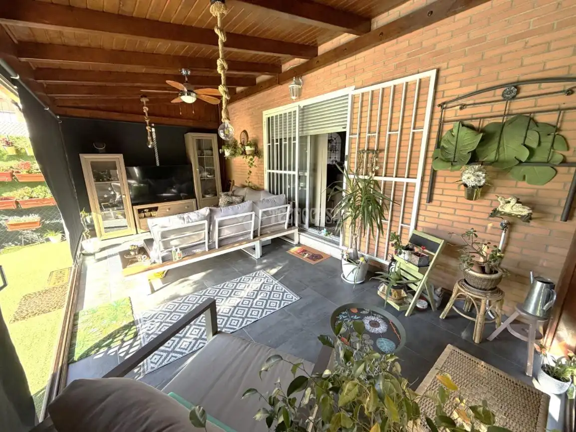 Terrasse von Wohnung zum Verkauf in Villalbilla mit Privatgarten und Schwimmbad