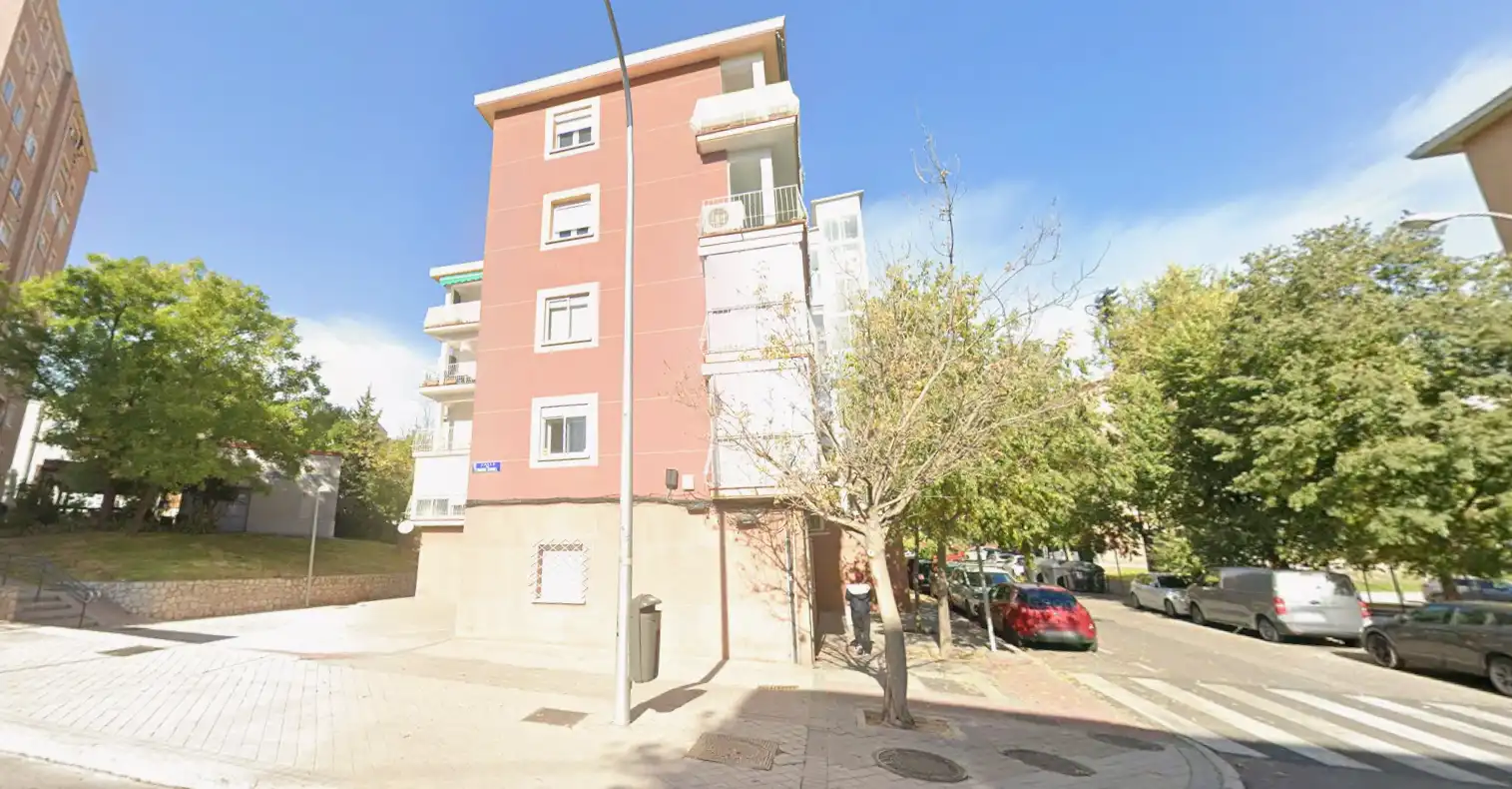 Vista exterior de Casa o chalet en venta en Ciudad Lineal