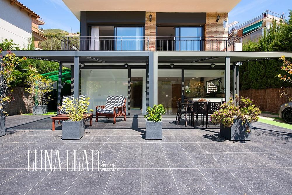 Terrace of House or chalet for sale in Castelldefels  with Air Conditioner, Heating and Private garden