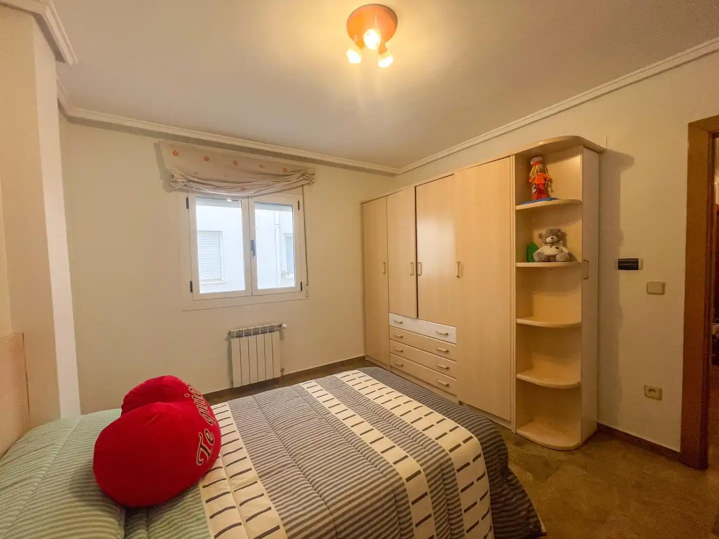 Flat for rent in Plaza JUAN GRANDIA, Requena