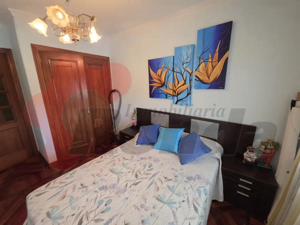 Habitación de Casa o chalet en venta en Lugo con Terraza y Amueblado