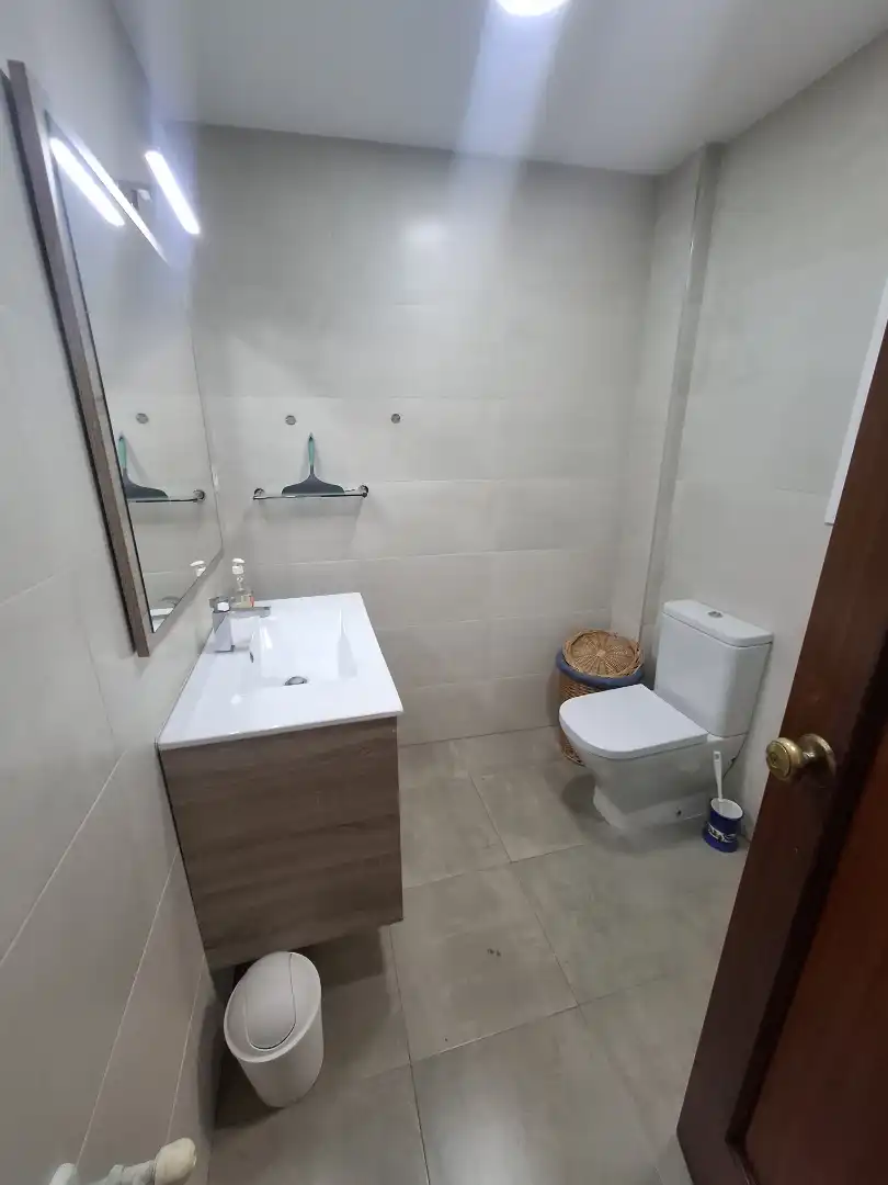 Badezimmer von Wohnung zum Verkauf in Valencia mit Klimaanlage, Heizung und Abstellraum