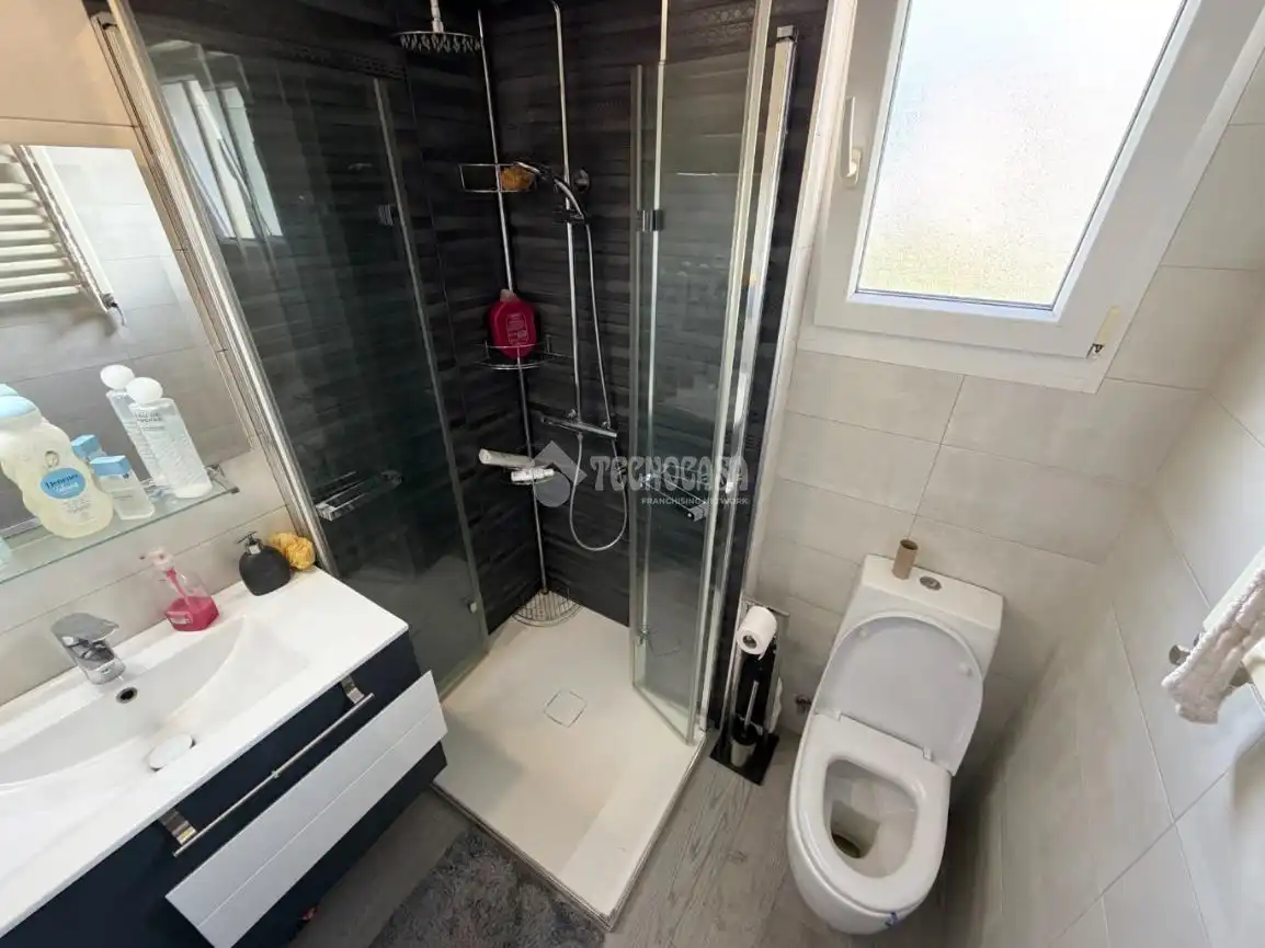 Baño de Piso en venta en Santander
