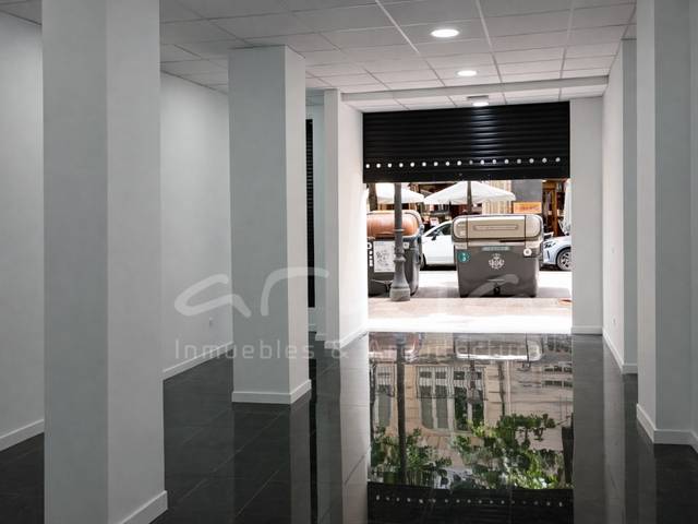 Local comercial en Alquiler en Gran Via