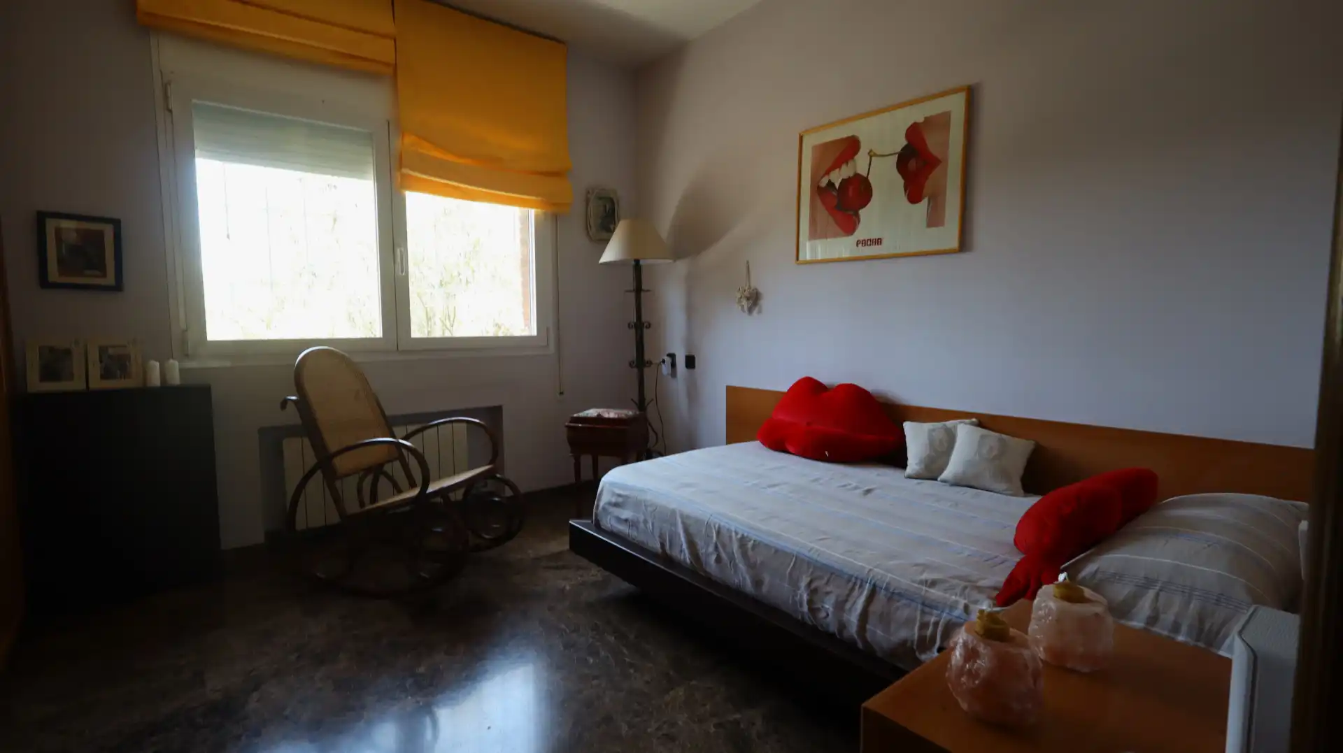 Dormitori de Casa o xalet en venda en Cerdanyola del Vallès amb Aire condicionat, Calefacció i Jardí privat
