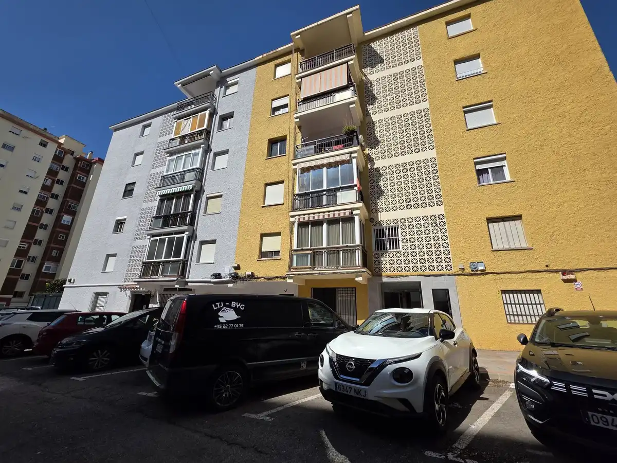 Vista exterior de Apartament en venda en Fuengirola amb Terrassa i Moblat