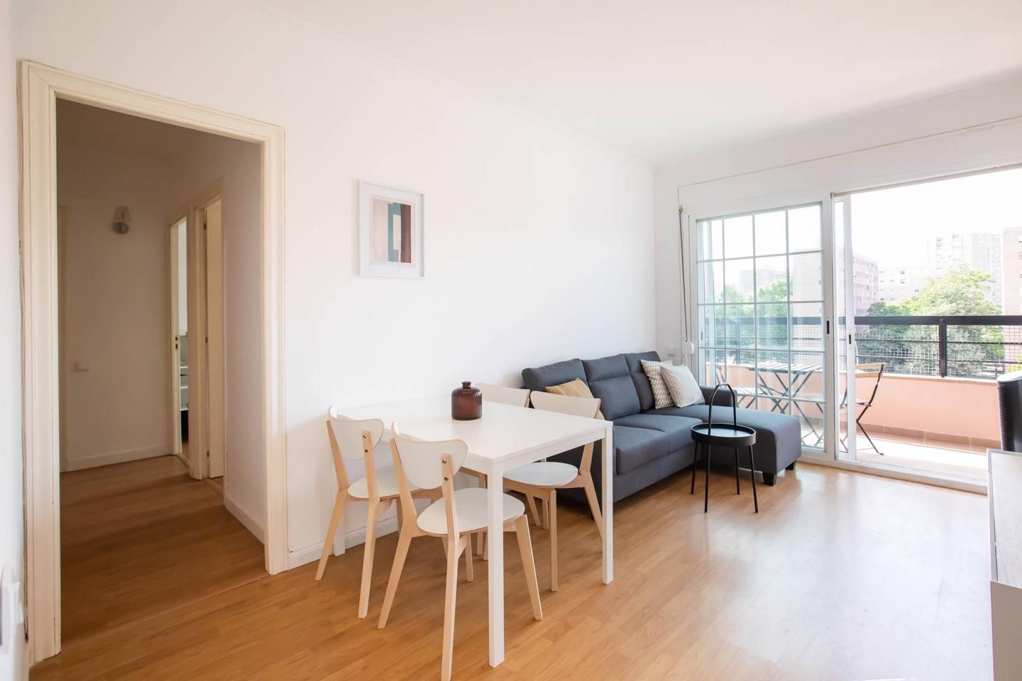 Pis de lloguer a De Les Corts Catalanes, El Besós i el Maresme