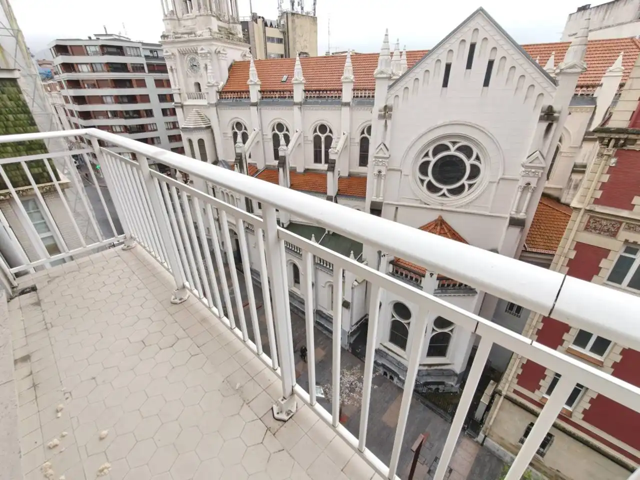 Terrassa de Pis en venda en Bilbao  amb Calefacció, Terrassa i Traster