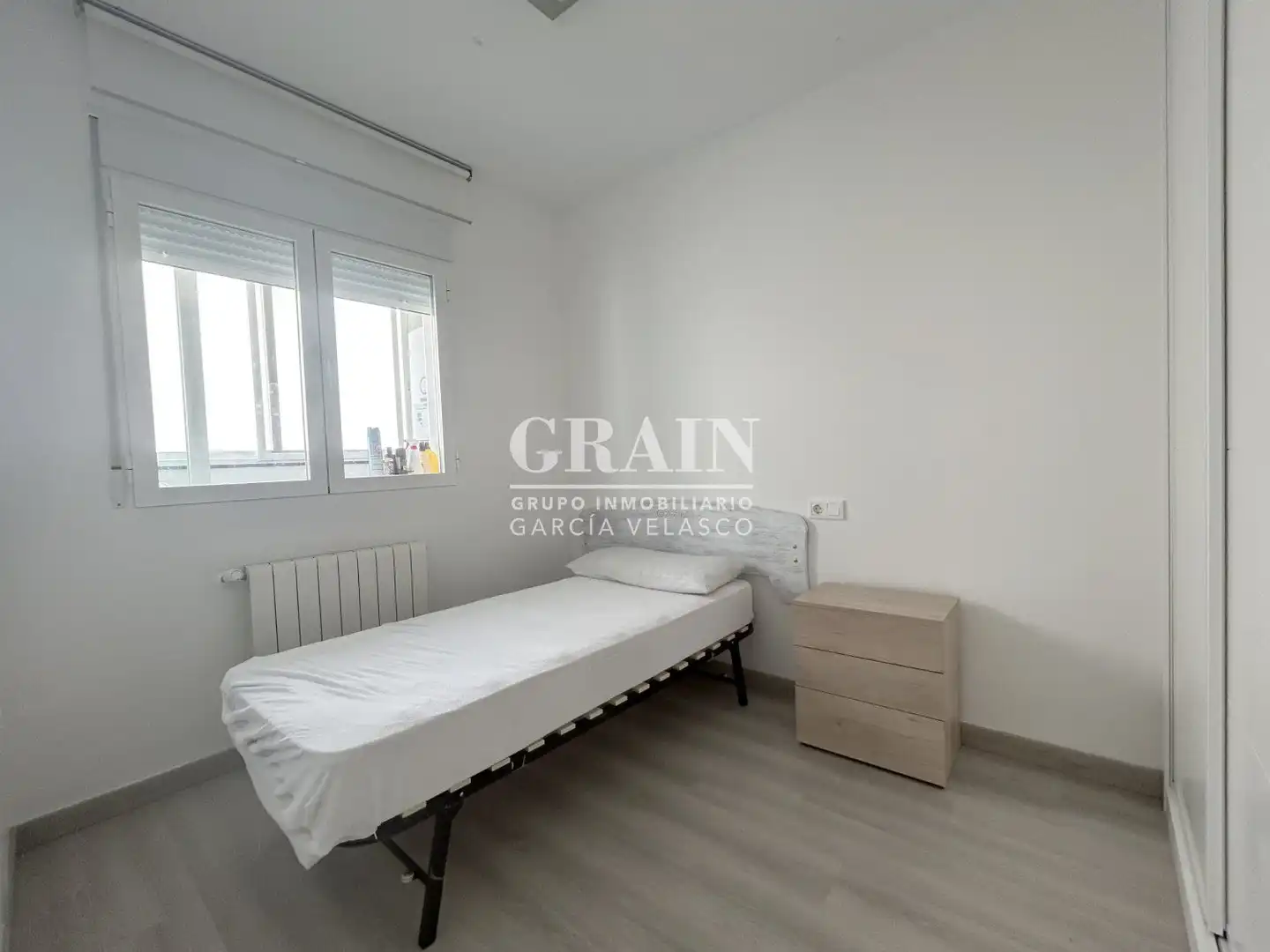 Dormitori de Apartament en venda en Albacete amb Calefacció, Traster i Piscina