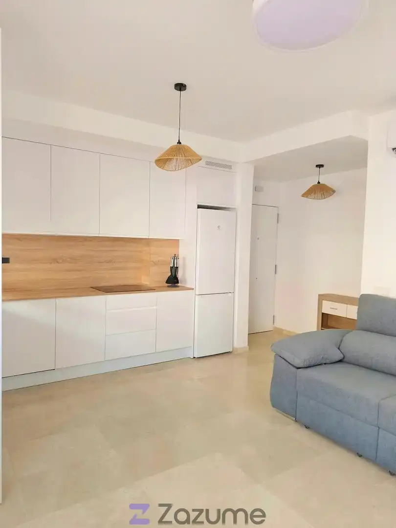 Appartement compact à louer à C. Heliche, imagen 2