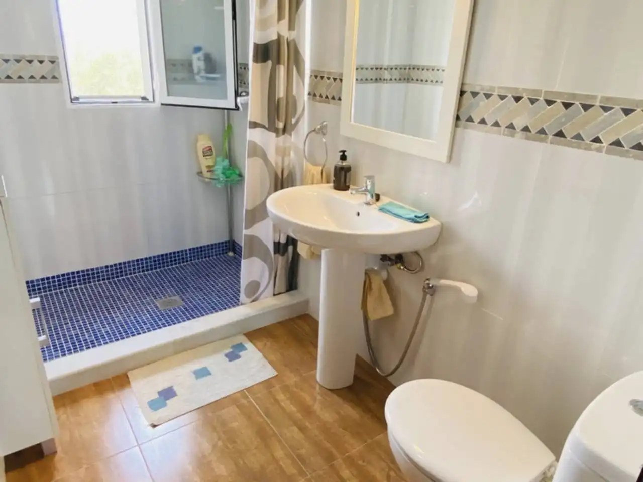 Baño de Finca rústica en venta en Ítrabo con Calefacción, Jardín privado y Terraza