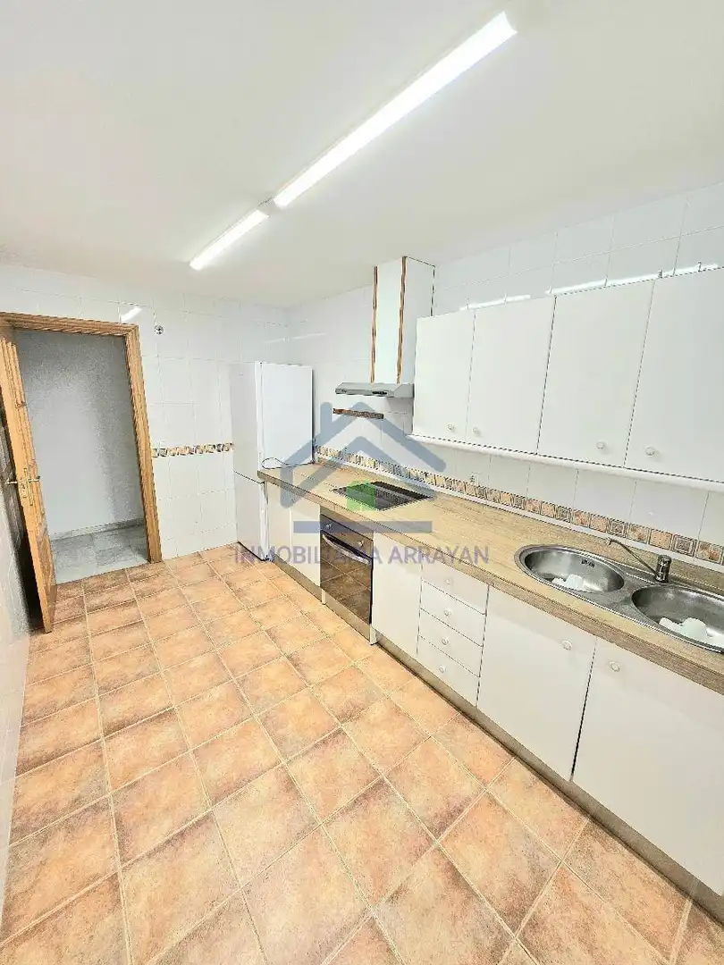 Küche von Wohnung zum Verkauf in Las Gabias mit Terrasse und Möbliert